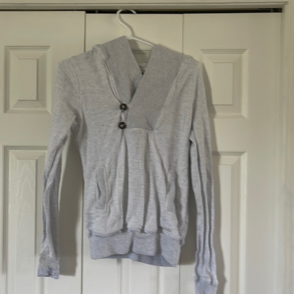 Billabong Sweater Size M๐ฅฐ๐ฅฐ